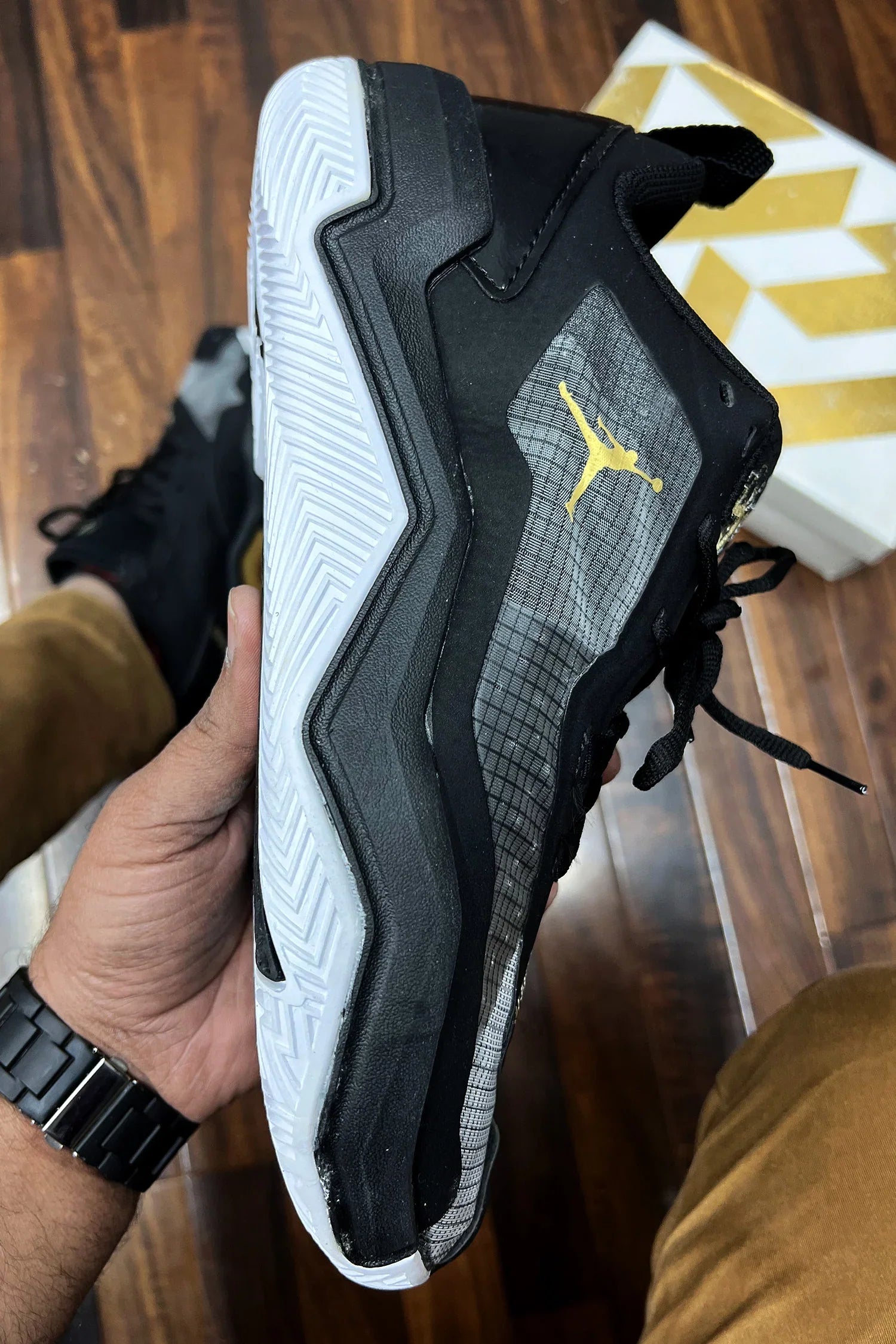 MEN SHOES